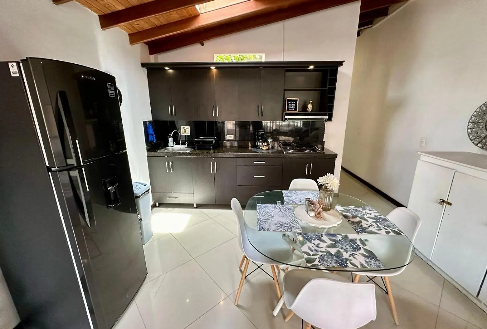 Tranquilo Apartamento - Habitaciones - Laureles, Estadio Medellin Colombia