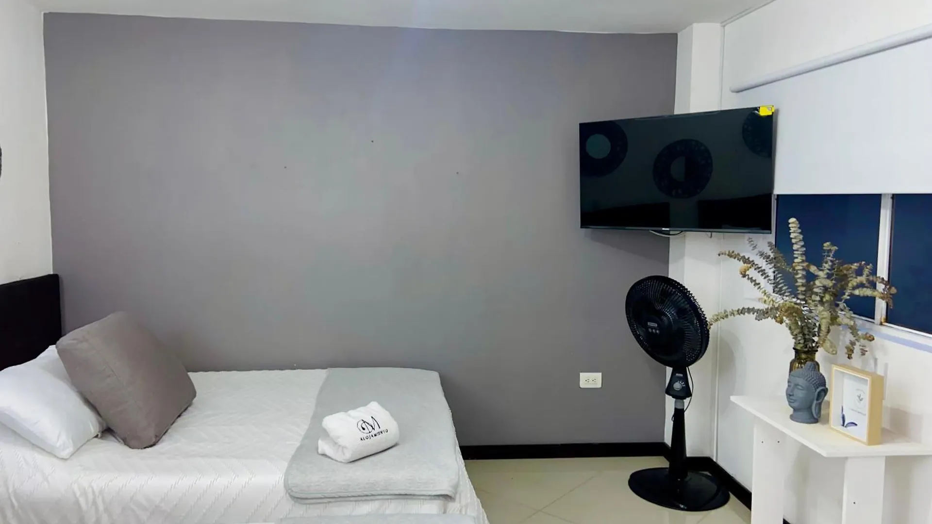 Tranquilo Apartamento - Habitaciones - Laureles, Estadio Medellin Colombia