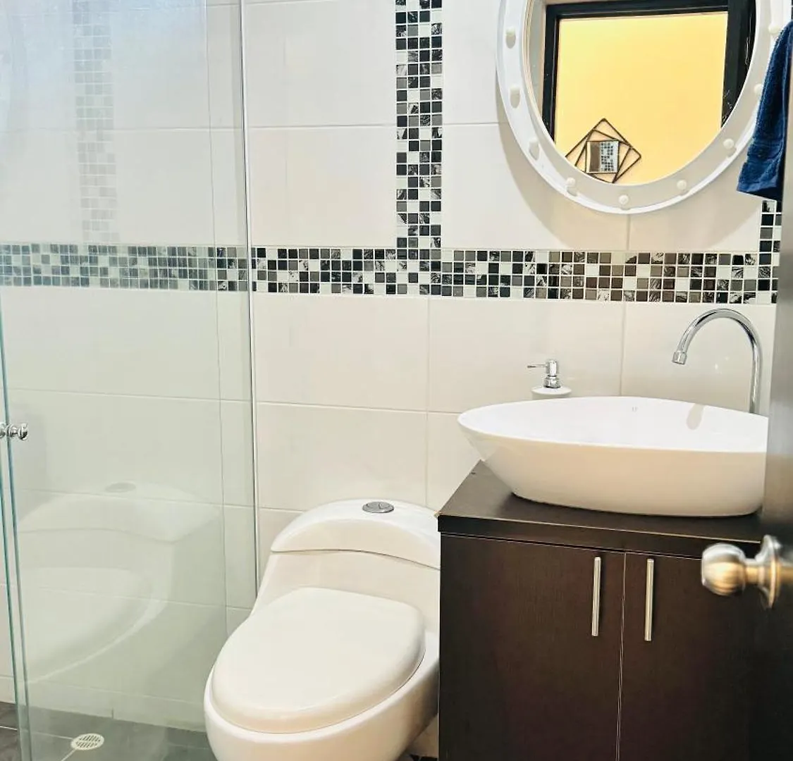 Homestay Tranquilo Apartamento - Habitaciones - Laureles, Estadio Medellin