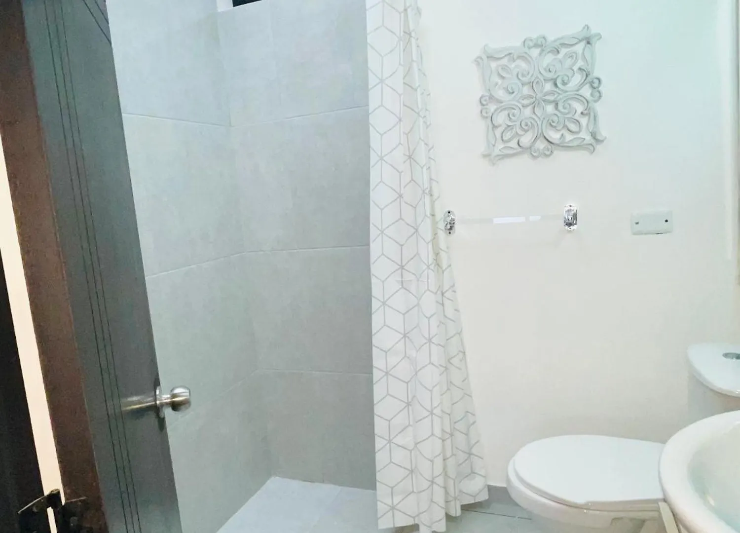Tranquilo Apartamento - Habitaciones - Laureles, Estadio Μεντεγίν